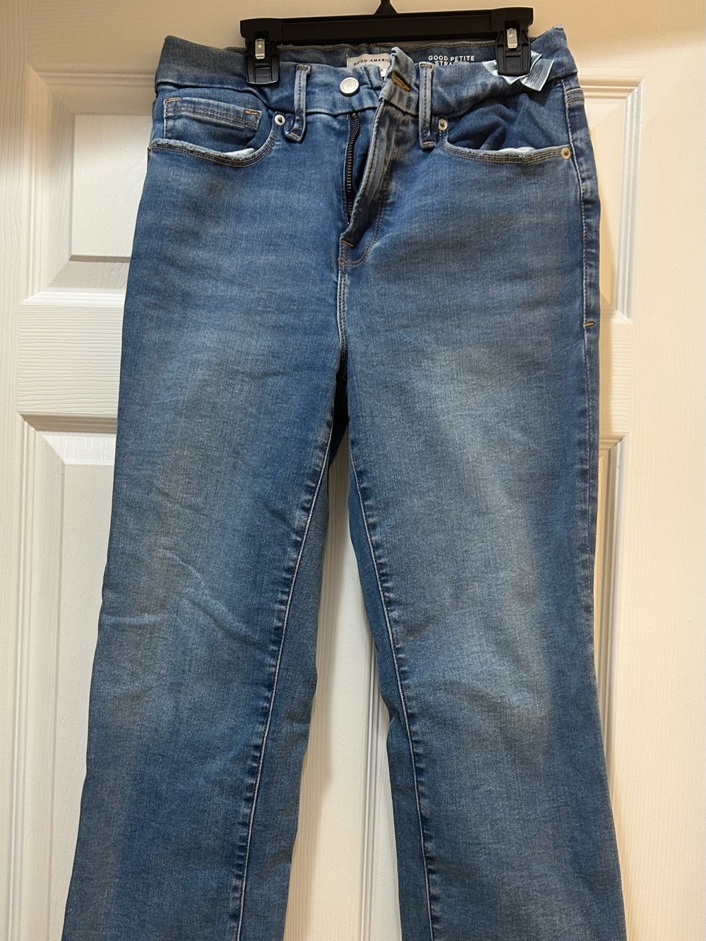 Good American Medium Blue Cropped Straight-Leg Jeans